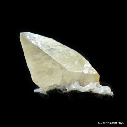 Realgar in Calcite from Shimen Mine, Hunan, China