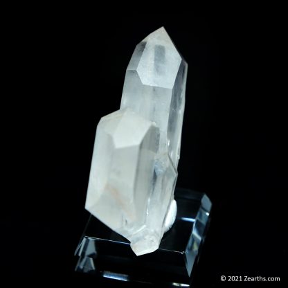 Quartz Japan-law Twin from Itremo, Madagascar