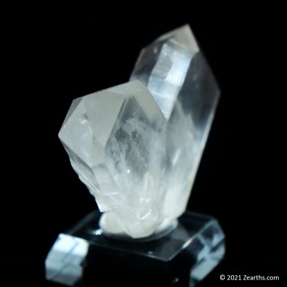 Quartz Japan-law Twin from Itremo, Madagascar